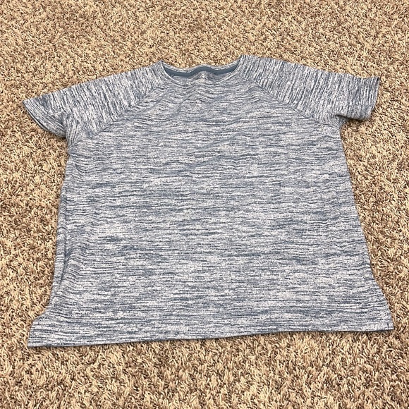 ST. JOHN’S BAY tops 💛 - Picture 8 of 8